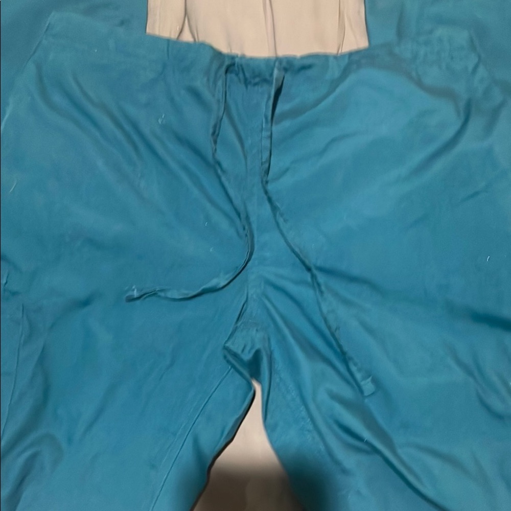 Women’s size small  Cargo Scrubs pants